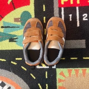 toddler shoes